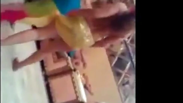 Sizzling Indian Mujra Performer Shakes Her Booty in Sexy Dance Showdown