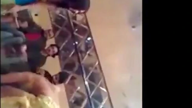 Sizzling Indian Mujra Performer Shakes Her Booty in Sexy Dance Showdown