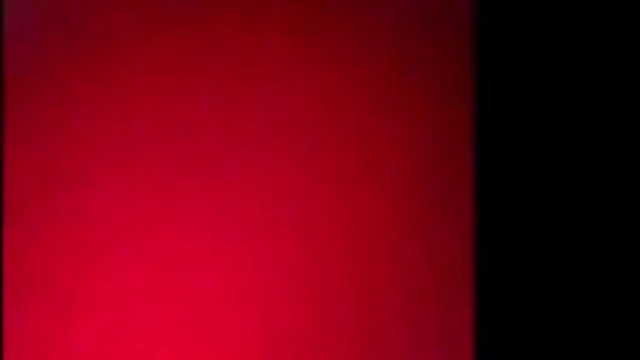 Sizzling Indian Mujra Performer Shakes Her Booty in Sexy Dance Showdown