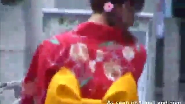 Passionate Japanese Ladies Lift Skirts for Steamy Public Encounters