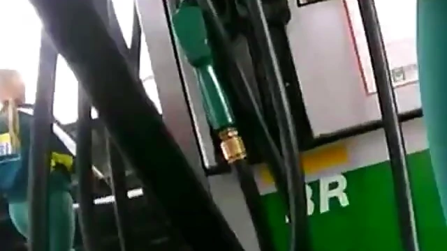 Sexy Cameltoe Action at Busy Gas Station Reveals Hidden Depths