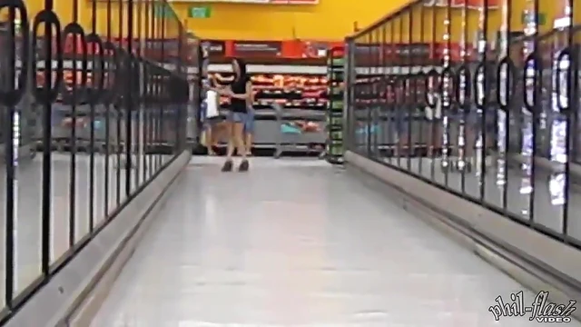 Outdoor Up Skirt Shots With Seductive Leggy Brunette Sex Bomb