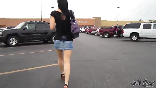 Outdoor Up Skirt Shots With Seductive Leggy Brunette Sex Bomb