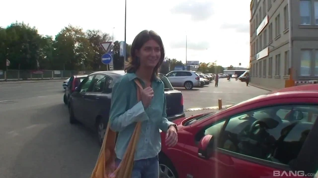 Passionate Outdoor Fuck With Sultry Czech Beauty Nikola Ji