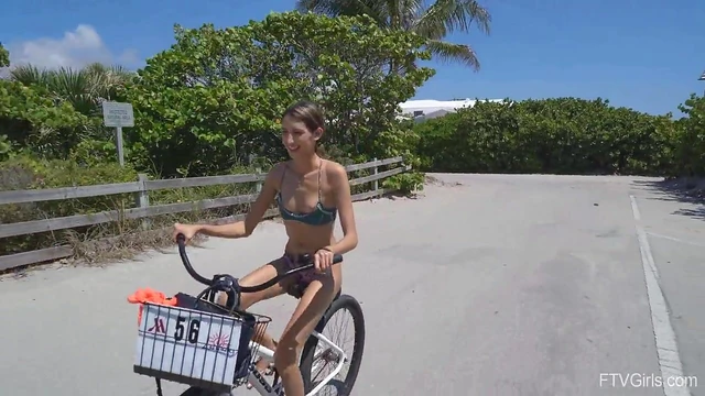 Natalia Rides Bike Outdoors While Secretly Masturbating for Personal Pleasure