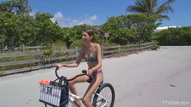 Natalia Rides Bike Outdoors While Secretly Masturbating for Personal Pleasure