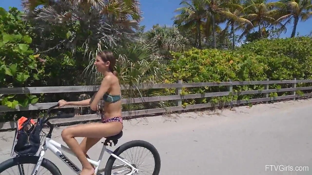 Natalia Rides Bike Outdoors While Secretly Masturbating for Personal Pleasure