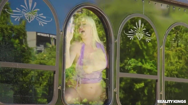 Gia & Kate Enjoy Rough Doggy Style Sex During Hot FFM Threesome Adventure