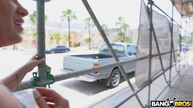 Hot Ass Girlfriend Bailey Brooke Gets Fucked Outdoors Blissfully