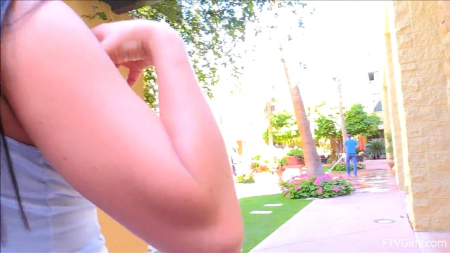 Cecilia's Teen Temptation: Bra Off Masturbation Thrills at Cafe Corner