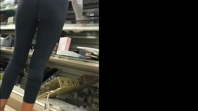Sexy Latin Grocery Worker Mooning Customers For Hot Public Sex Fun