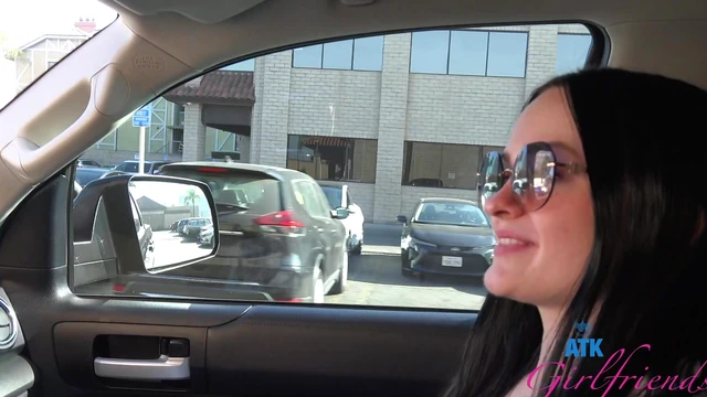 Sizzling Brunette Imani Valor Gets Fucked Hard in Homemade Porn Video