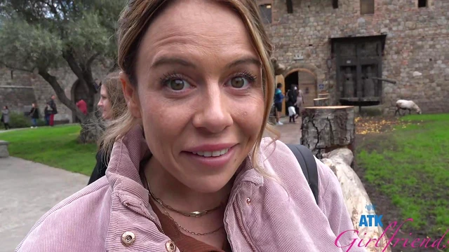 Naughty Wife Fingers Outdoors While Hubby Watches Excitedly