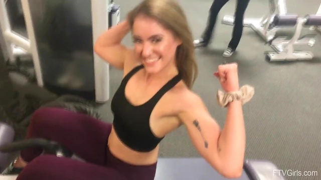 Sexy Sporty Blonde Flashes Ass Publicly Before Hitting Gym Hard
