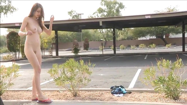 Bold Woman Reveals Nude Body and Pussy In Public Space