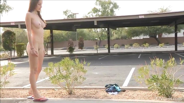 Bold Woman Reveals Nude Body and Pussy In Public Space