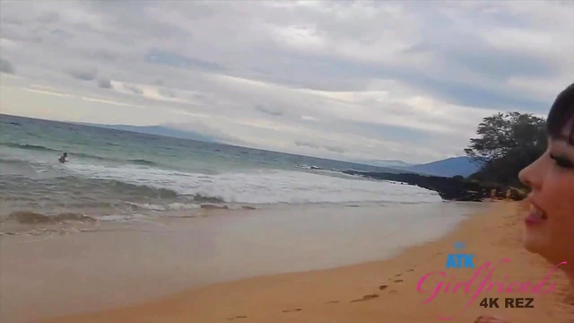 Aliya Brynn Loves Posing Nude While Peeing Seductively On Camera