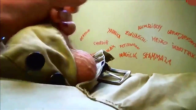 New Girlfriend Gives Blowjob in Düsseldorf Subway Car Ride