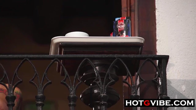 Passionate Gigi Love Squirts Sensually on Her Private Balcony