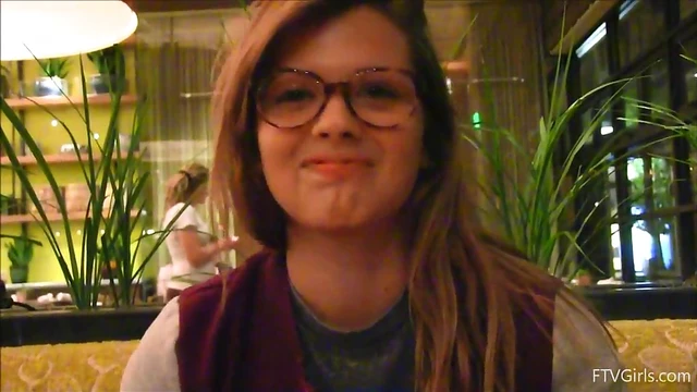 Sensual Keisha Displays Her Seductive Jugs & Butt During Reality Solo Show