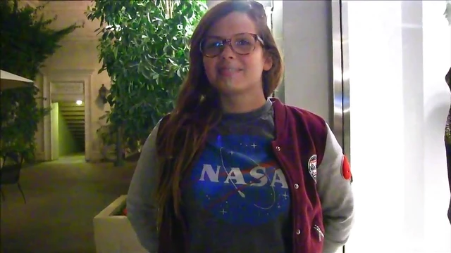 Sensual Keisha Displays Her Seductive Jugs & Butt During Reality Solo Show