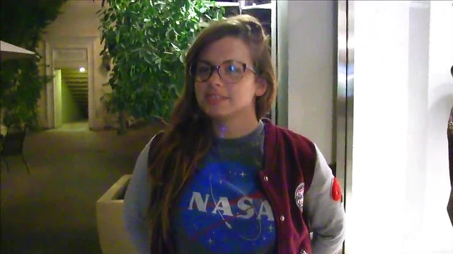 Sensual Keisha Displays Her Seductive Jugs & Butt During Reality Solo Show