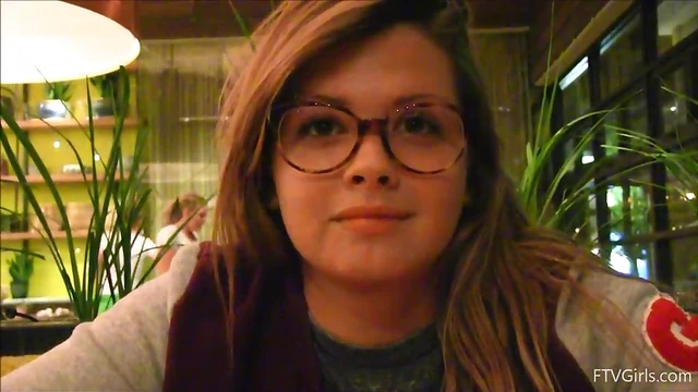 Sensual Keisha Displays Her Seductive Jugs & Butt During Reality Solo Show