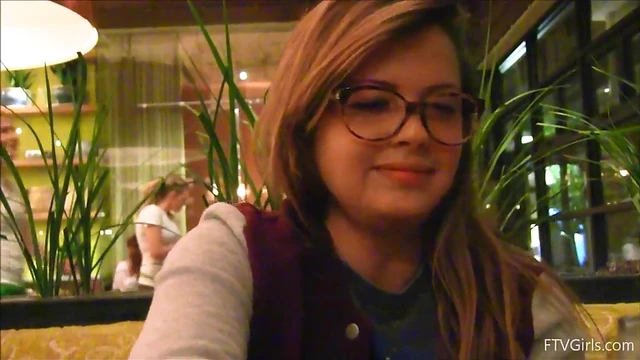 Sensual Keisha Displays Her Seductive Jugs & Butt During Reality Solo Show