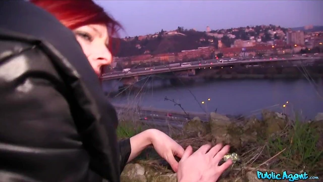 Redhead Amateur Snow Takes Money For Hot Outdoor Shaving Pussy Fuck