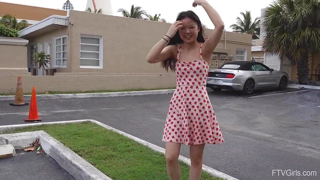 Outdoor Fantasy: Japanese Solo Model Lulu Flashes Her Pussy Publicly