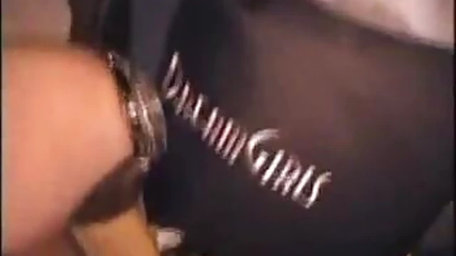 Hot Chicks Dance Seductively While Flaunting Their Perfect Bodies