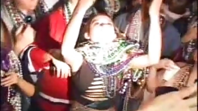 Hot Chicks Dance Seductively While Flaunting Their Perfect Bodies