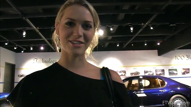 Flexible Blonde Yoga Girl Flashes Her Tits During Steamy Workout