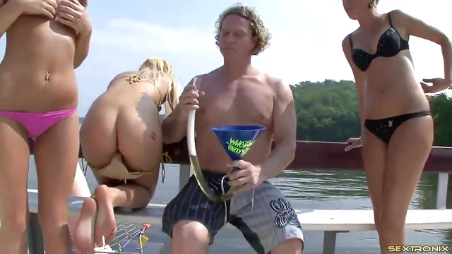 Hot Amateur Cowgirls in Bikinis Partying on Boat While Getting Fucked