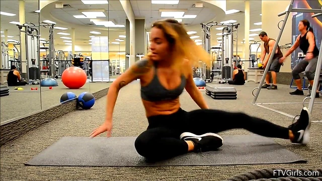 Sexy Sporty Teen Charlotte Jogging Topless Reveals Her Perfect Body