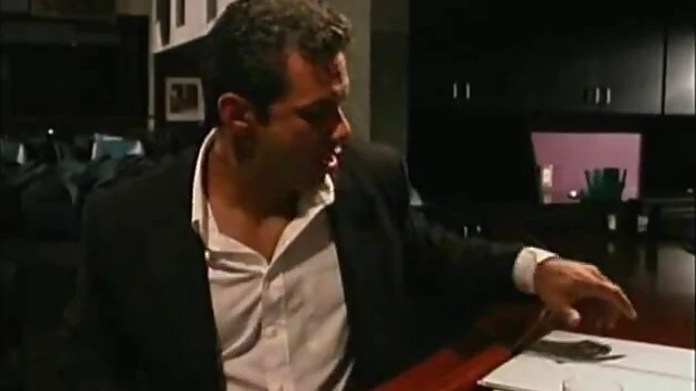 Sizzling Cowgirl Reveals Curves Under Jeans Before Hardcore Ride