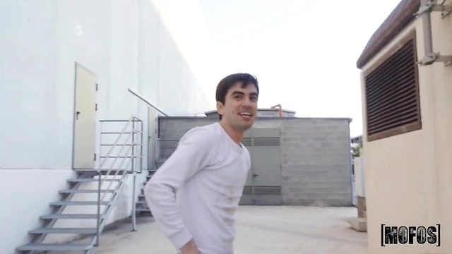 Sultry Tattooed Beauty Valeria Valois Outdoors Fuck with Stranger