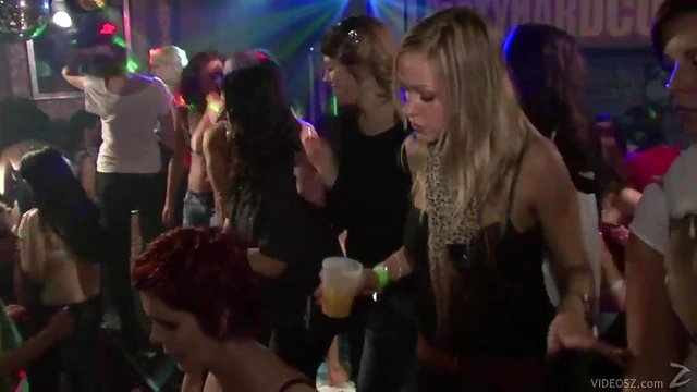 Club Babes Get Drunk & Give Interracial Blowjob at Steamy Party Night