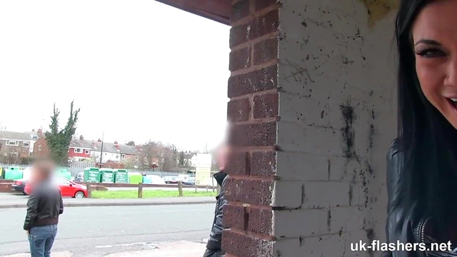 Seductive Brunette Jasmine Jae Shows Off Her Big Tits While Having Fun