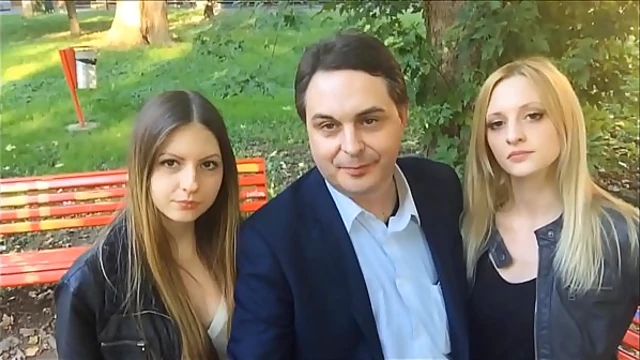 Horny Guy Craves Group Sex & Public Blowjob Thrills Under Park Stars