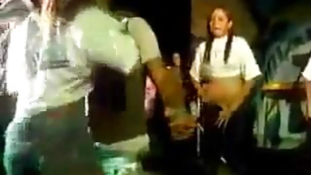 Hot Pub Babe Dances Seductively Before Stepping Up Her Game Live On-Camera