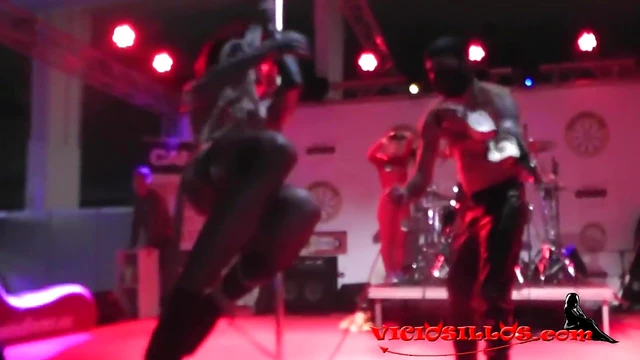 Alexia Doll & Martin Martyr Fakirs Show Off Their Skills at SEM 2015