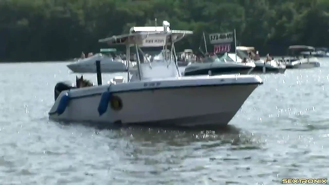 Sizzling Cowgirl in Bikini Gets Pussy Licked During Hot Boat Ride Adventure