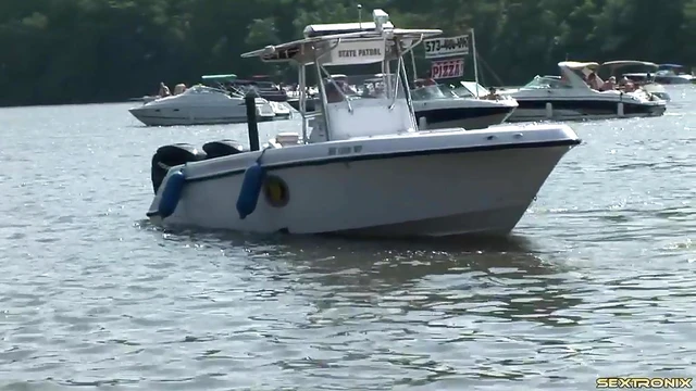 Sizzling Cowgirl in Bikini Gets Pussy Licked During Hot Boat Ride Adventure