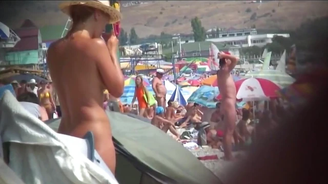 Sneaky Voyeur Watches Nudists Reveal Their Stunning Bodies Naturally