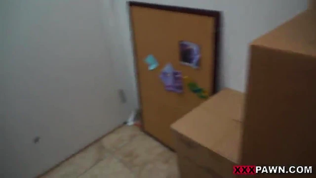 Brunette Chick Gets Picked Up for Raw Reality Video Bang