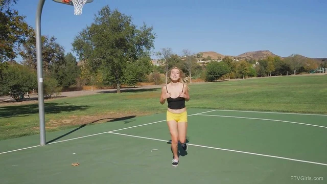 Sporty Blonde Babe Elexis Shows Off Her Perky Ass Publicly