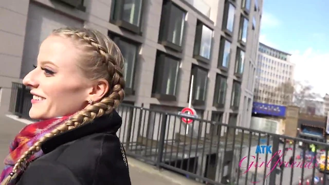 Sexy Blonde Girlfriend Paris White Loves Exploring New Places Together