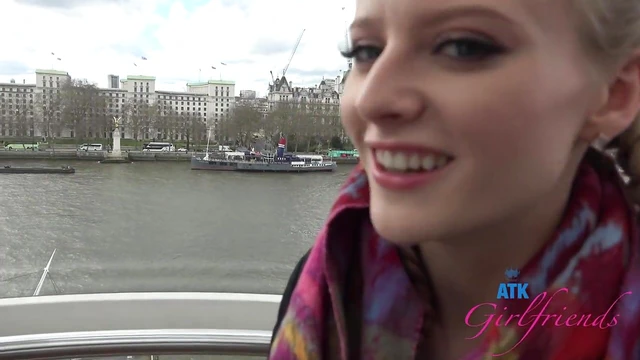 Sexy Blonde Girlfriend Paris White Loves Exploring New Places Together