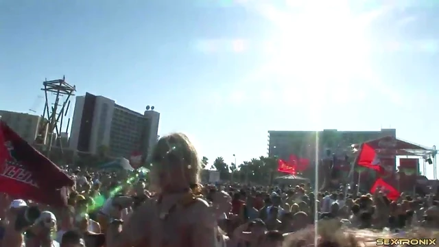 Sexy Amateur Cowgirl Shows Off Her Big Tits At A Steamy Outdoor Party